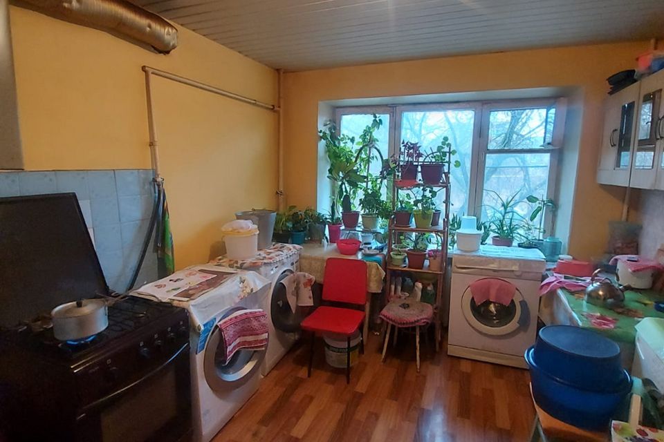 Продаётся 6 комнат в 6-комн. квартире, 71 м²
