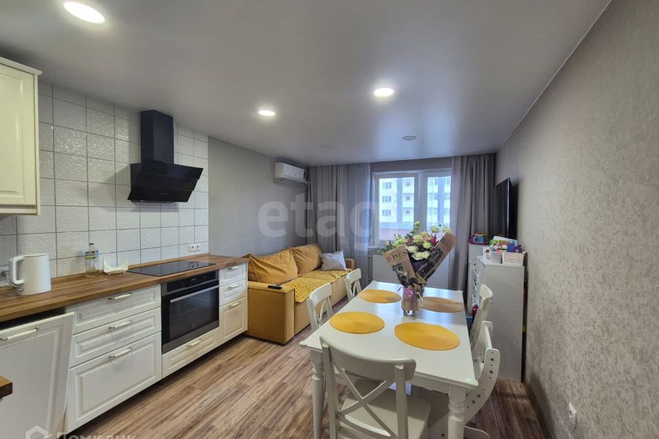 Продаётся 3-комнатная квартира, 87.6 м²