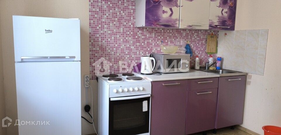 Сдаётся 2-комнатная квартира, 65 м²