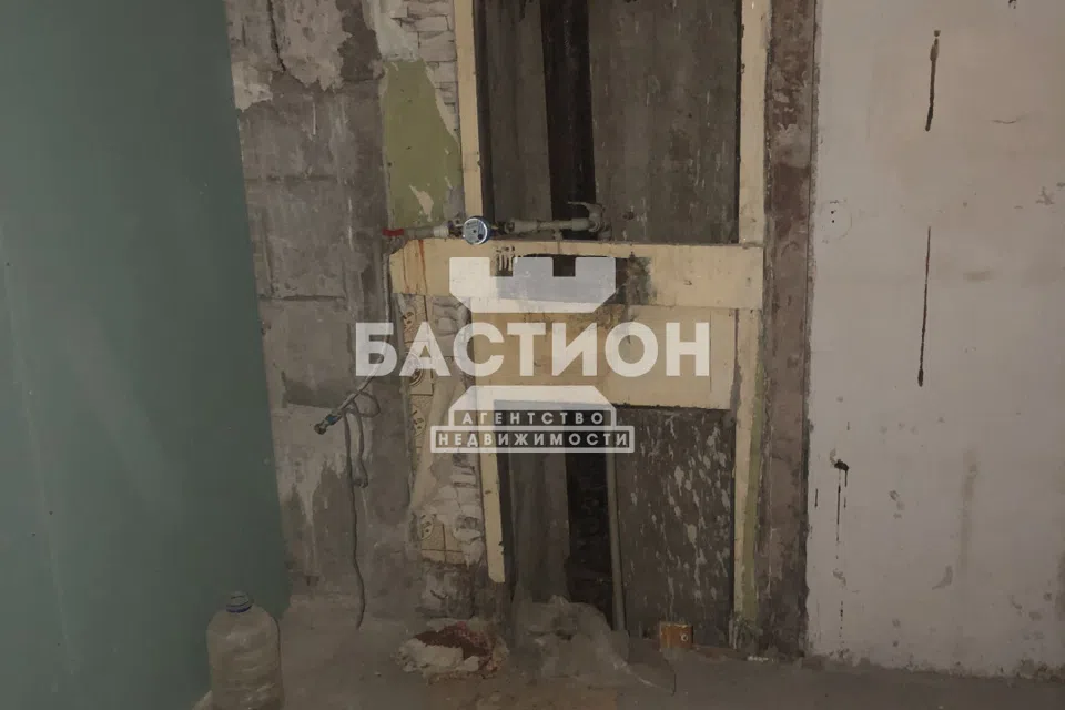 Продаётся 1-комнатная квартира, 42 м²