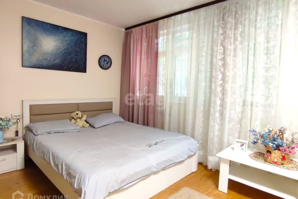 Продаётся 3-комнатная квартира, 82 м²