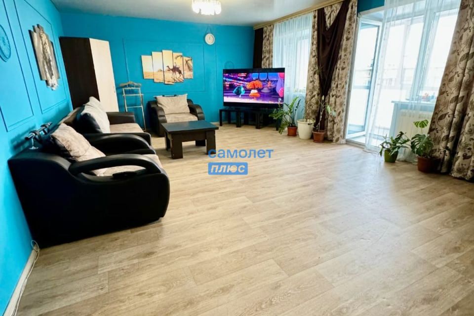 Продаётся 3-комнатная квартира, 77.6 м²