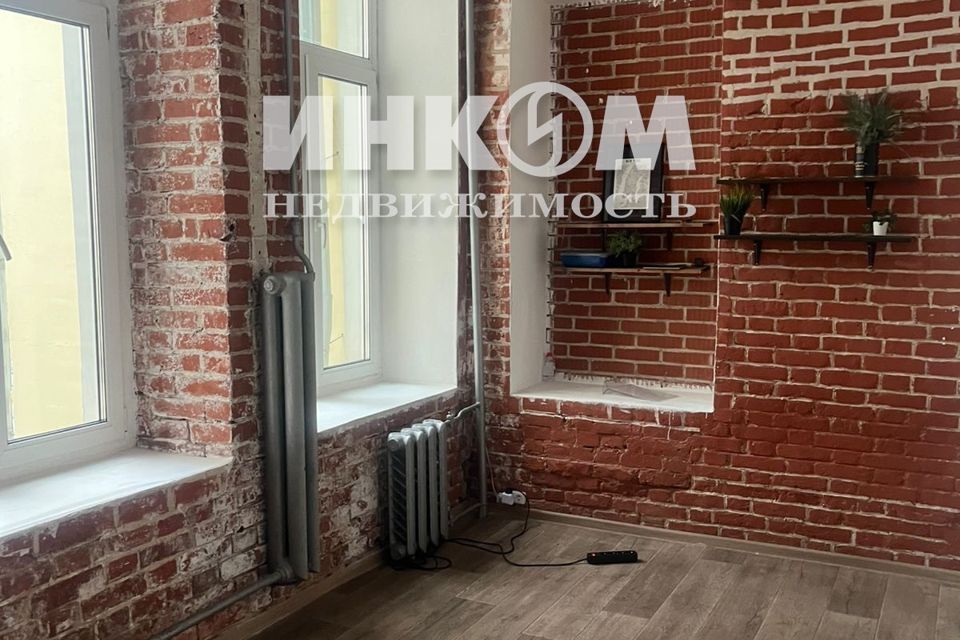 Сдаётся 4-комнатная квартира, 182 м²