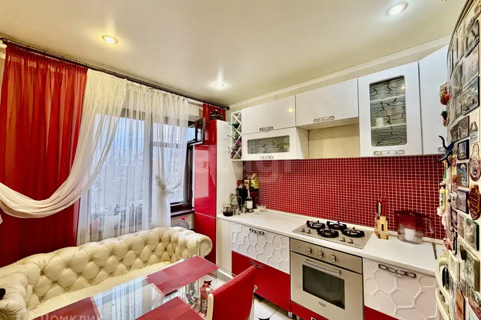 Продаётся 3-комнатная квартира, 60.5 м²