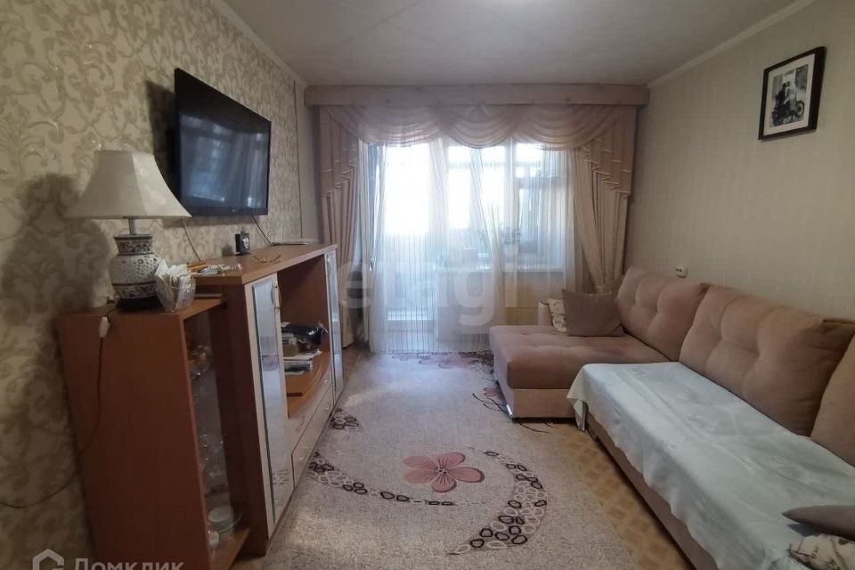 Продаётся 4-комнатная квартира, 74 м²