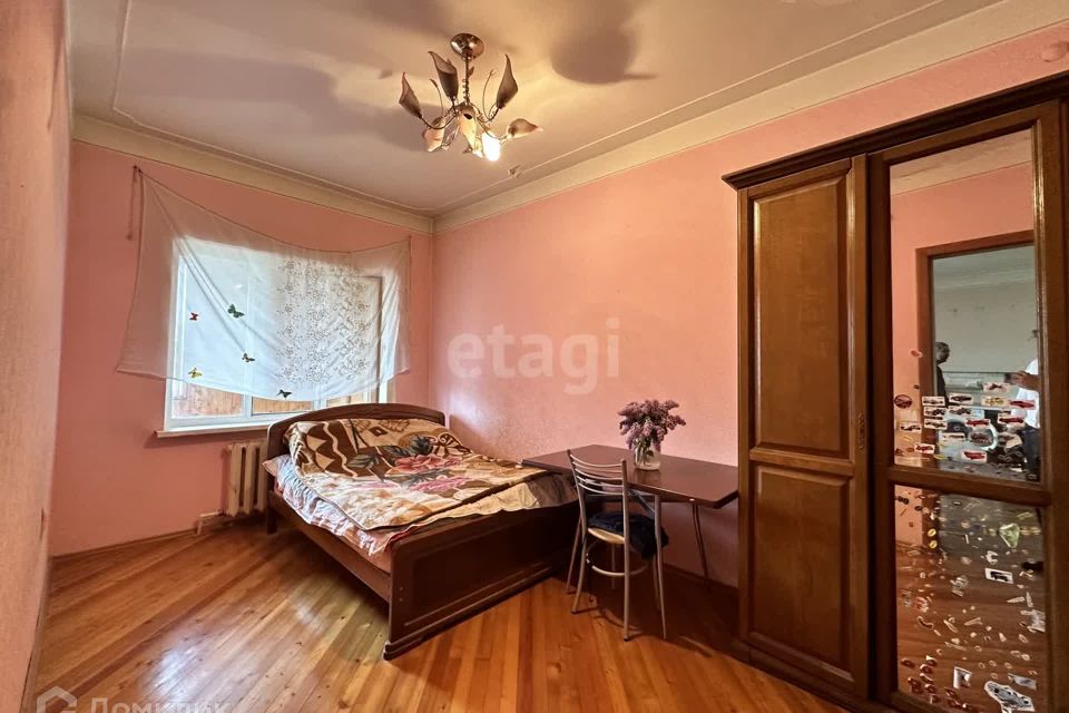 Продаётся 3-комнатная квартира, 107 м²