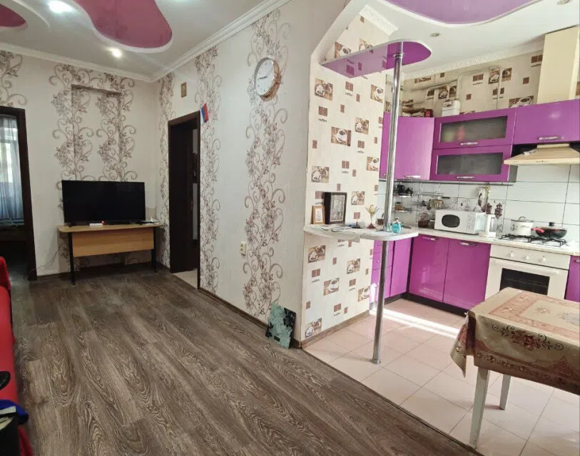 Продаётся 3-комнатная квартира, 54.09 м²