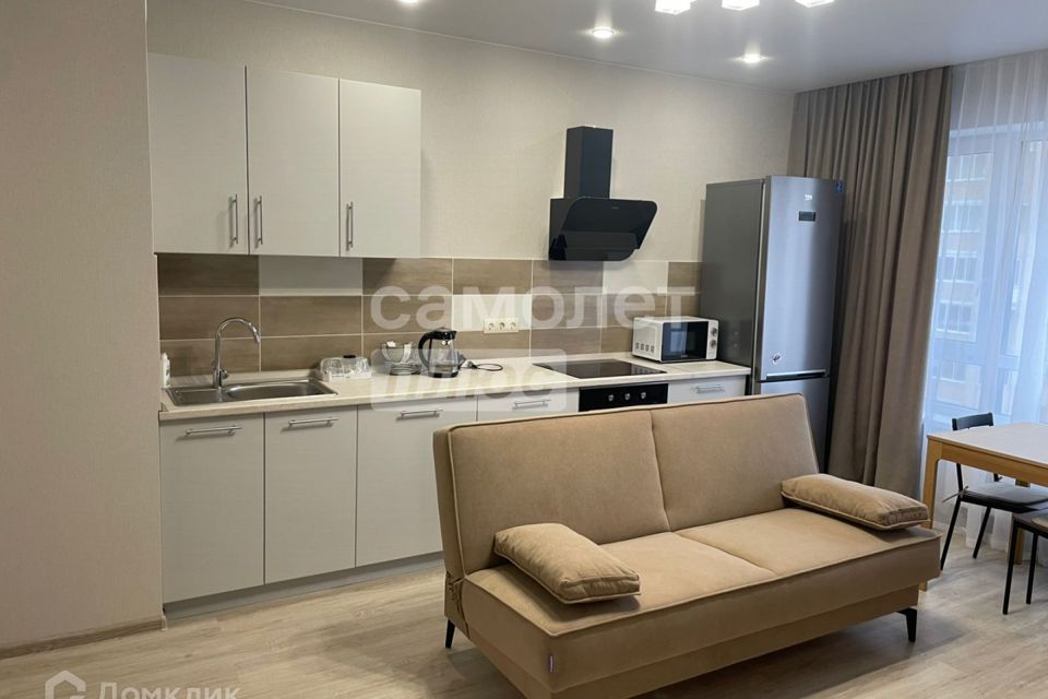 Сдаётся 2-комнатная квартира, 56 м²