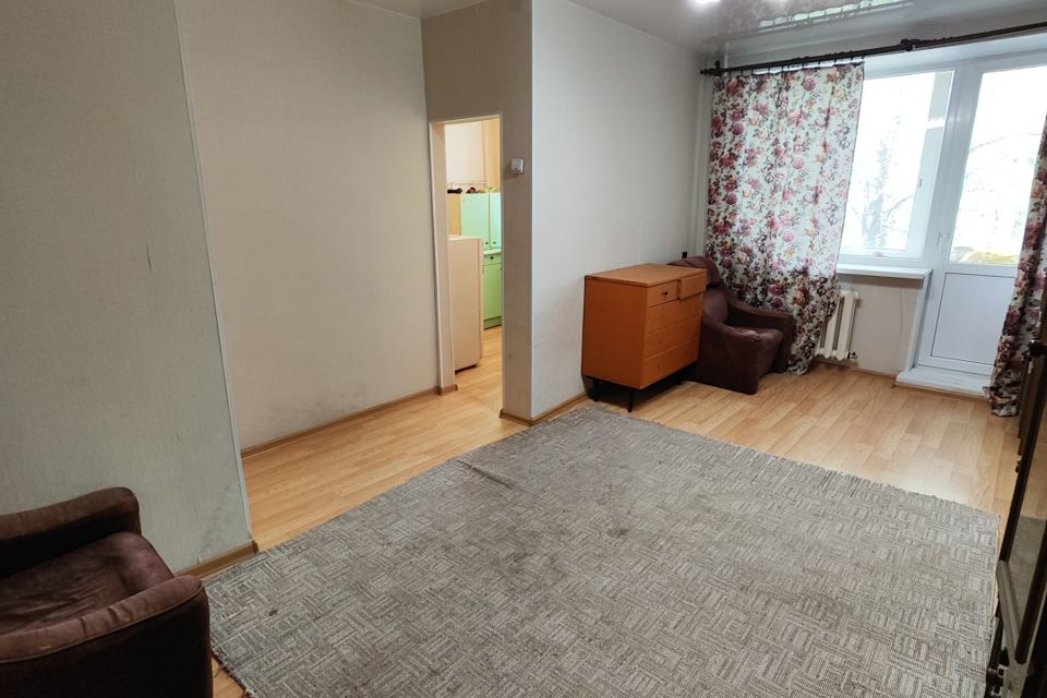 Продаётся 3-комнатная квартира, 55.6 м²