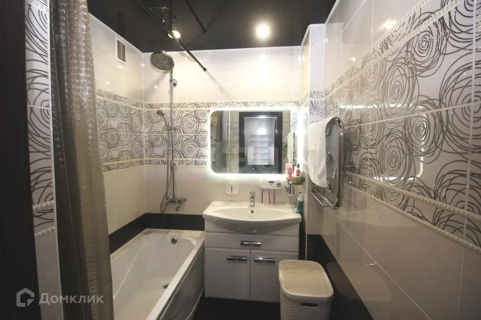 Продаётся 2-комнатная квартира, 65.5 м²