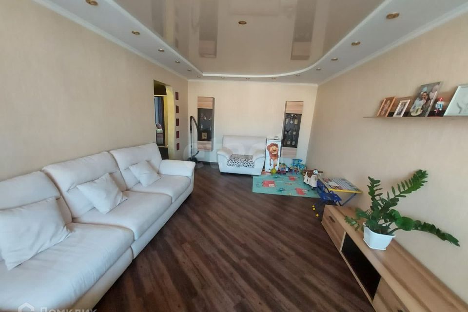 Продаётся 2-комнатная квартира, 67.7 м²