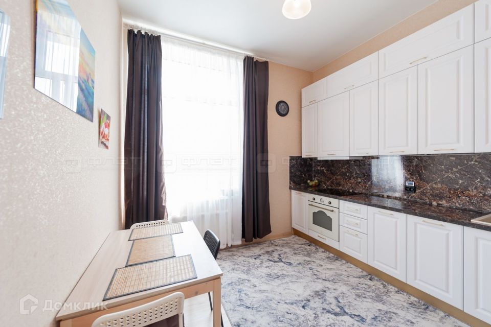 Продаётся 2-комнатная квартира, 61.5 м²