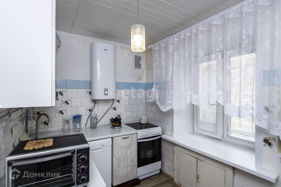Продаётся 3-комнатная квартира, 57.3 м²
