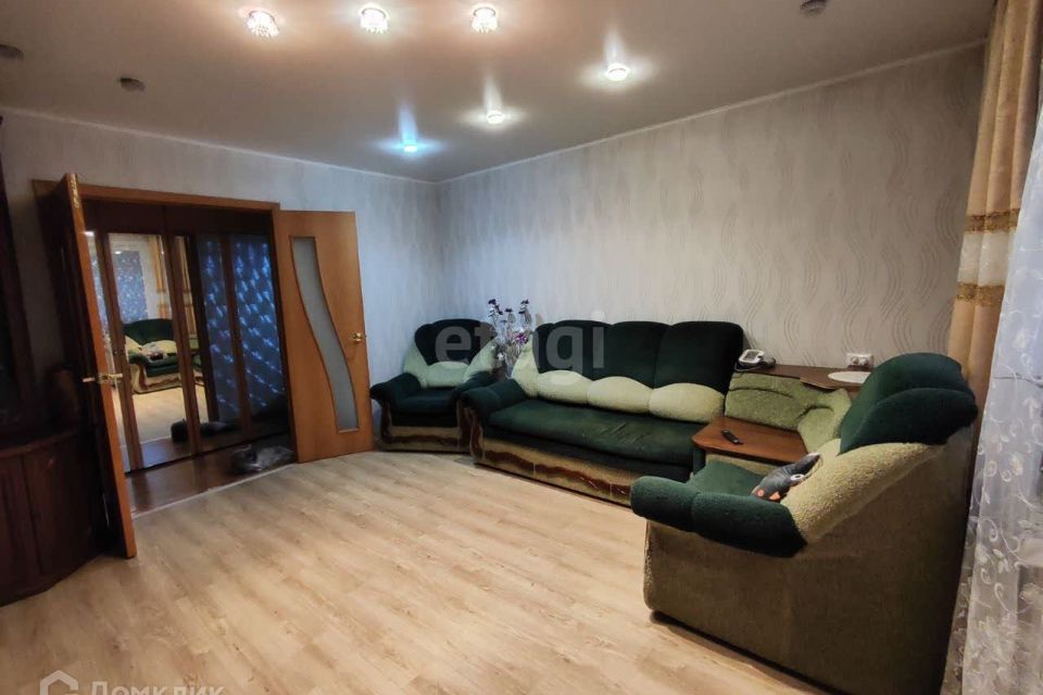 Продаётся 4-комнатная квартира, 77.2 м²
