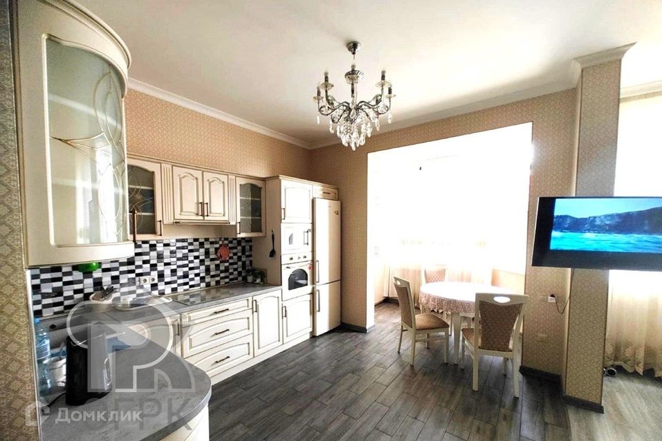 Продаётся 2-комнатная квартира, 65 м²