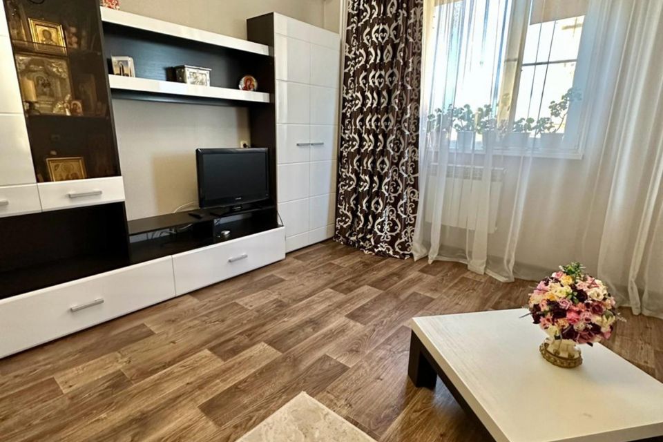Продаётся 1-комнатная квартира, 40 м²
