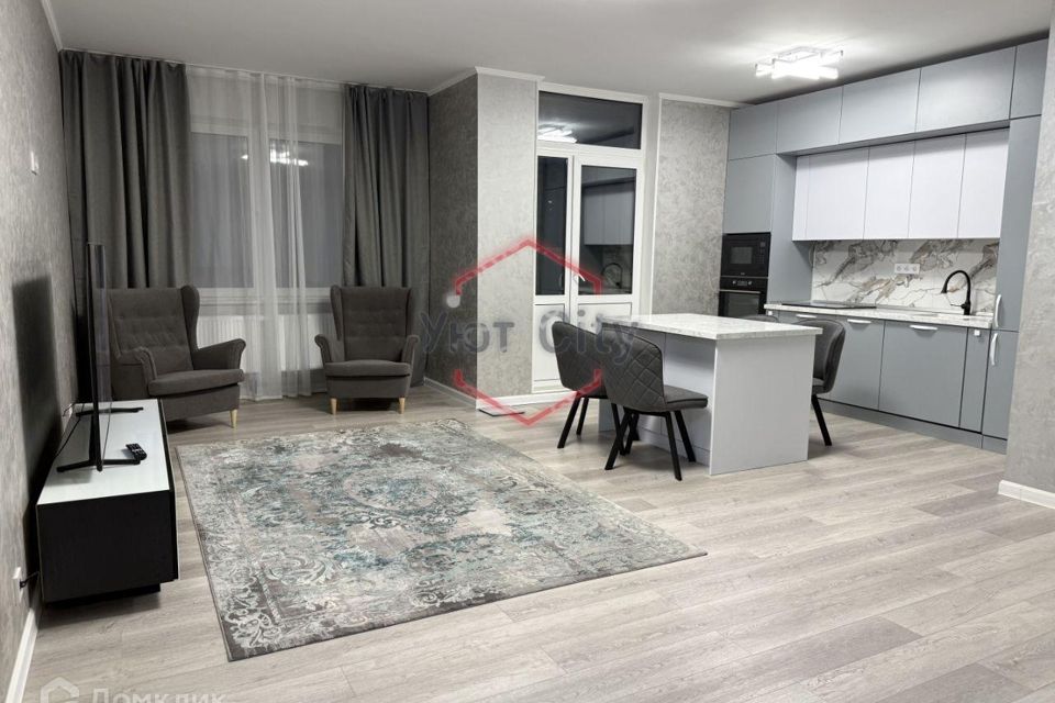 Сдаётся 3-комнатная квартира, 89 м²