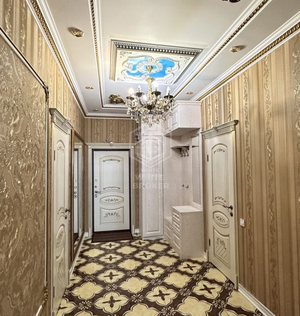 Продаётся 3-комнатная квартира, 106.2 м²