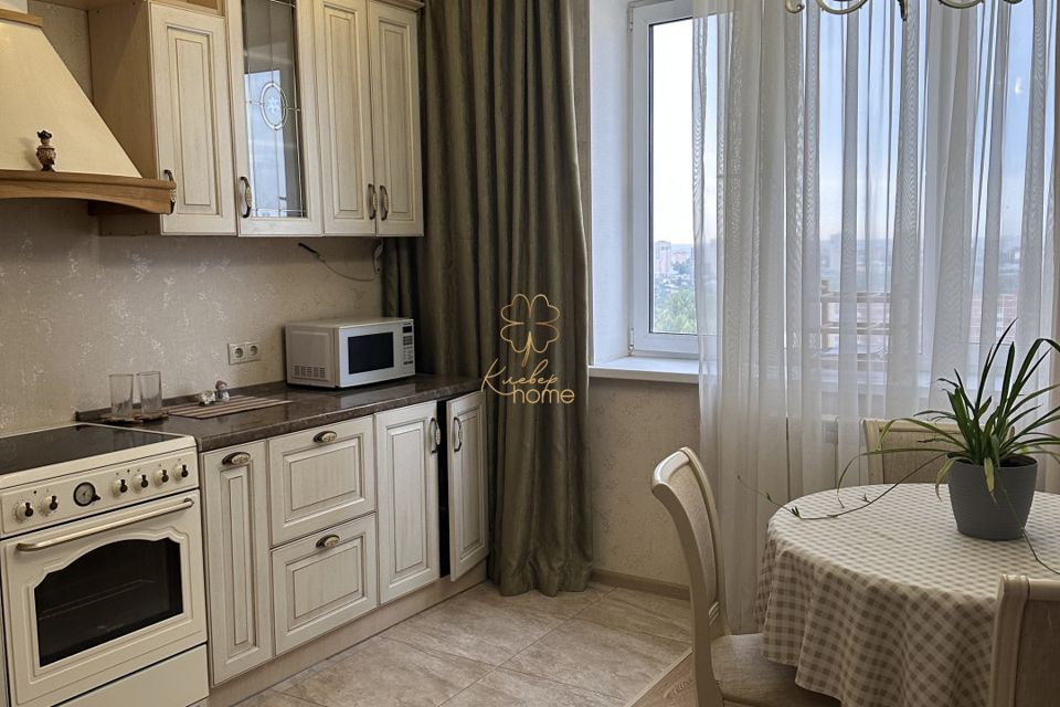Сдаётся 2-комнатная квартира, 57 м²