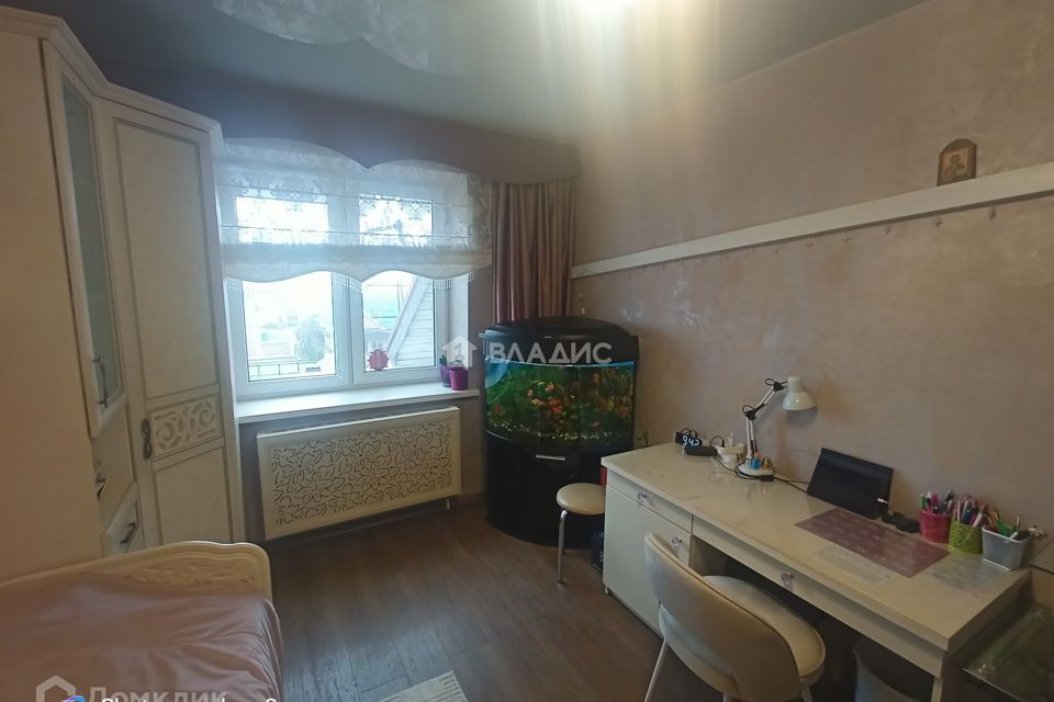 Продаётся 2-комнатная квартира, 55.6 м²