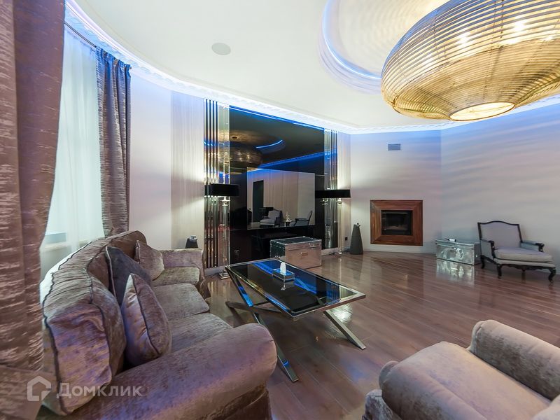 Продаётся 5-комнатная квартира, 250 м²