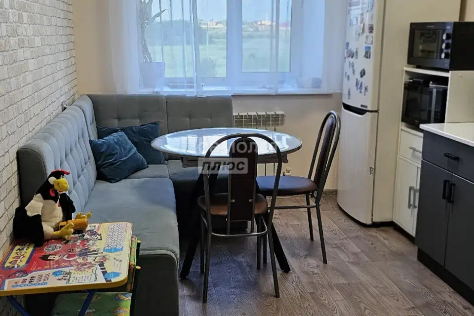 Продаётся 2-комнатная квартира, 49.4 м²