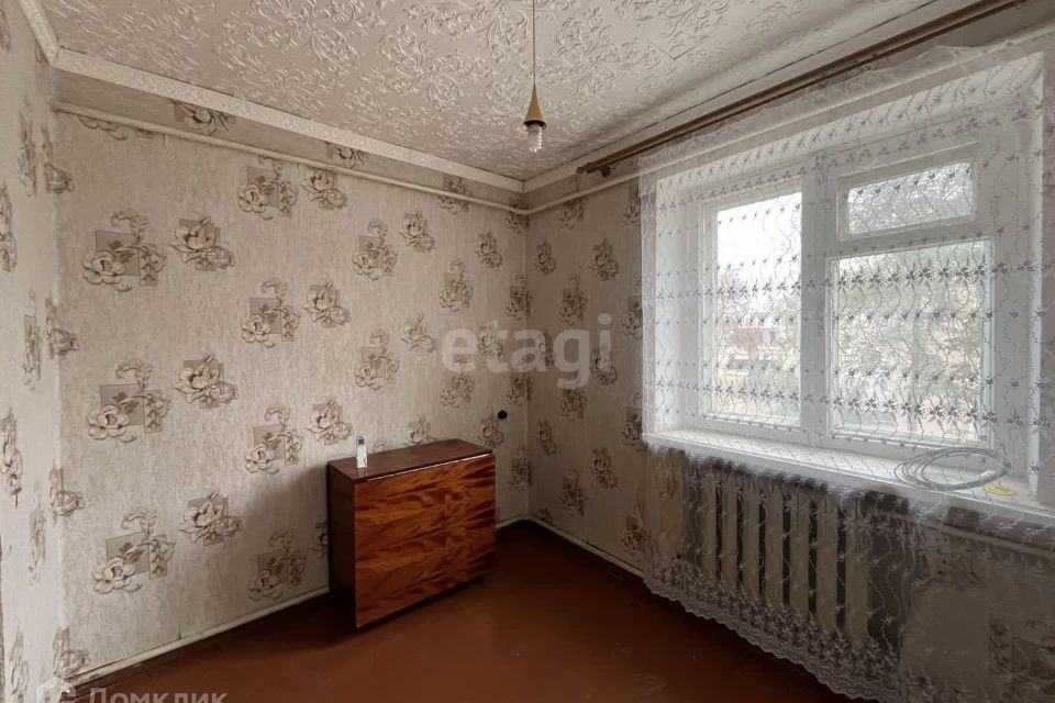 Продаётся 3-комнатная квартира, 42.8 м²