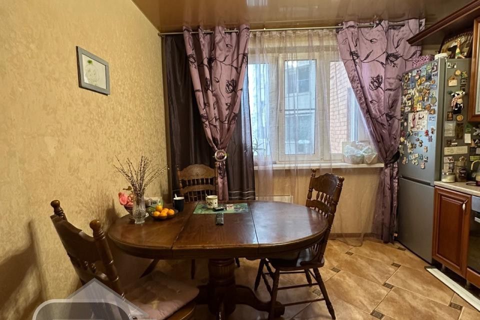 Продаётся 3-комнатная квартира, 81 м²