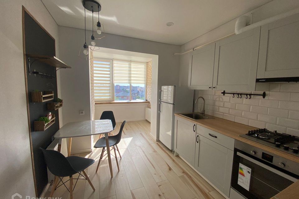 Сдаётся 1-комнатная квартира, 42 м²