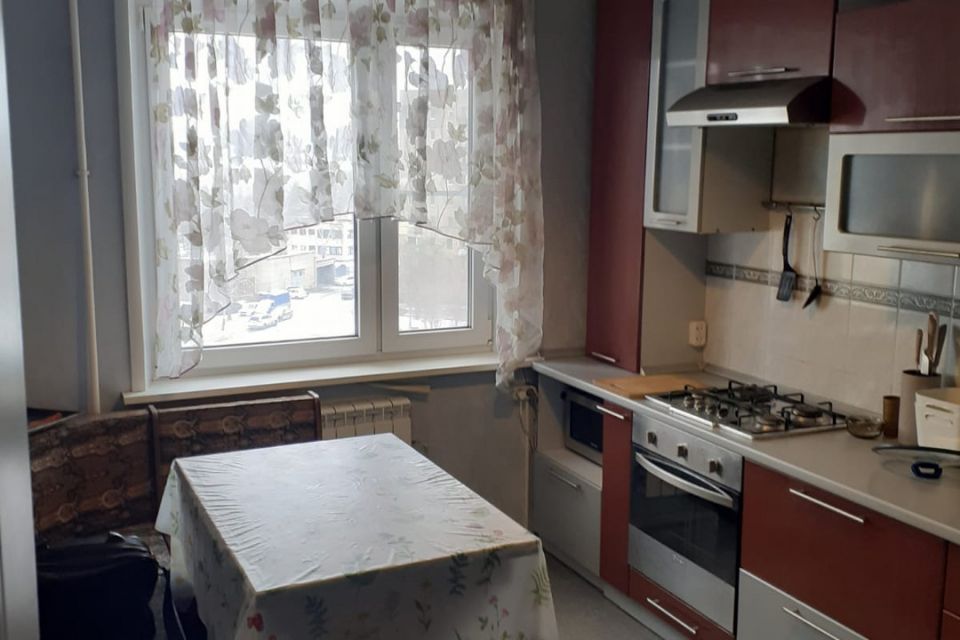Продаётся 3-комнатная квартира, 63.5 м²