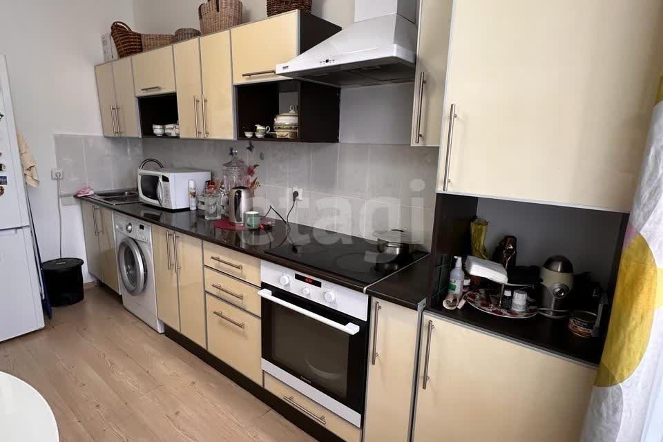 Продаётся 1-комнатная квартира, 35 м²
