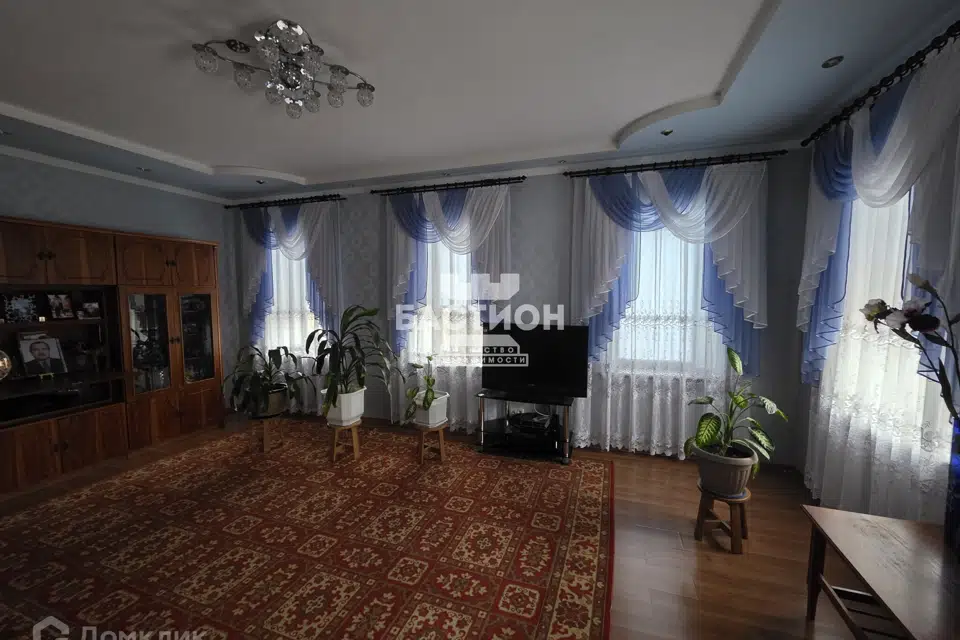 Продаётся 2-этажный дом, 252.2 м²
