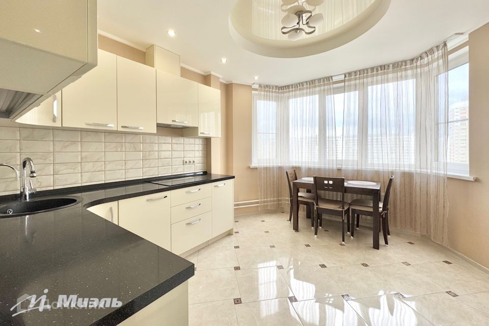 Продаётся 2-комнатная квартира, 60 м²