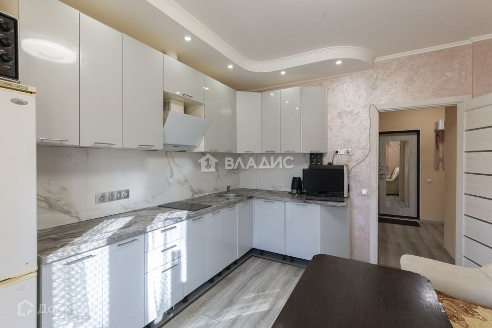 Продаётся 1-комнатная квартира, 41.6 м²