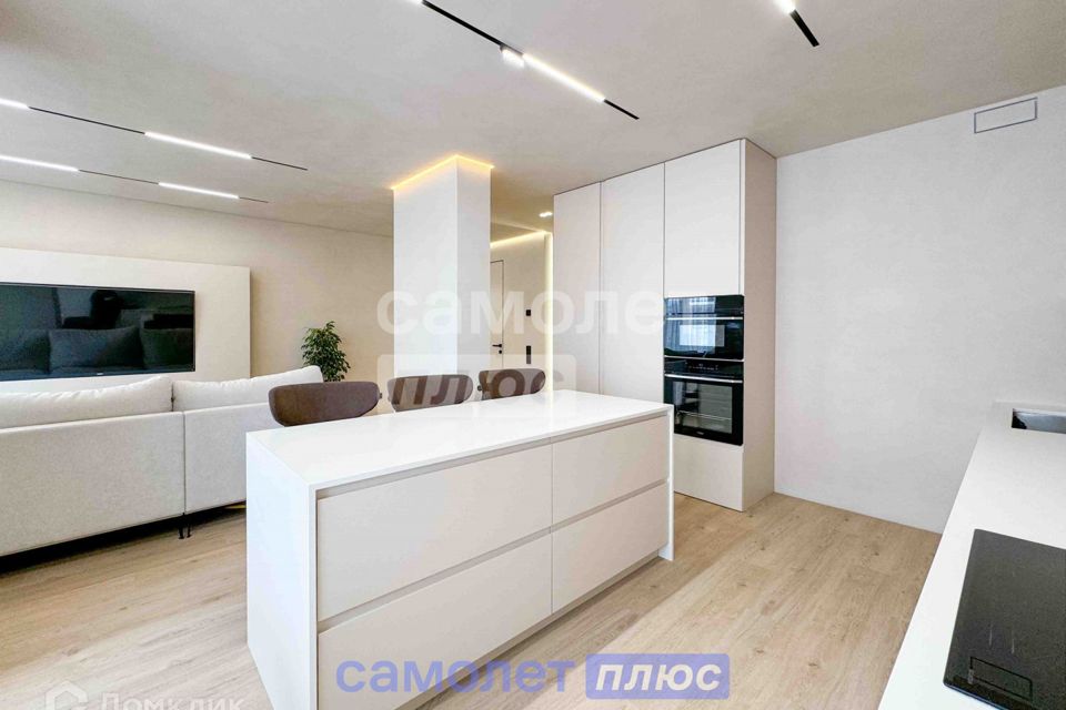 Продаётся 4-комнатная квартира, 113 м²