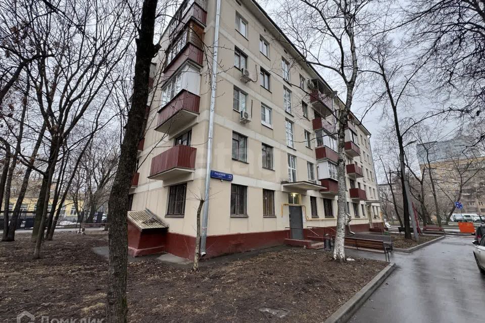 Продаётся 3-комнатная квартира, 57.2 м²