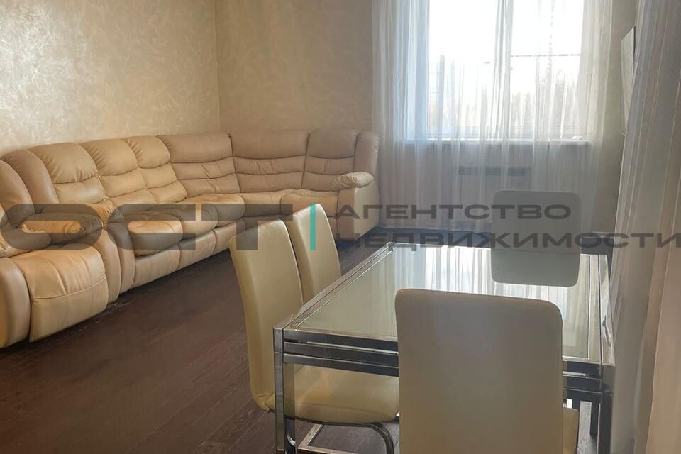 Продаётся 2-комнатная квартира, 76 м²