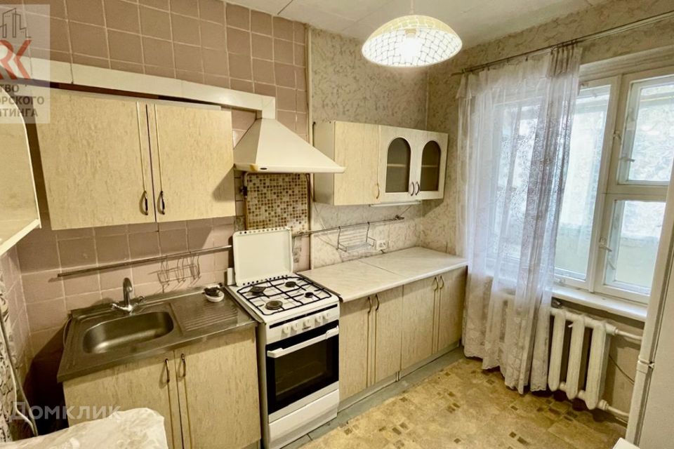 Продаётся 3-комнатная квартира, 63.5 м²