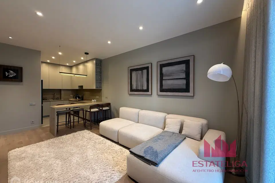 Продаётся 2-комнатная квартира, 80.2 м²