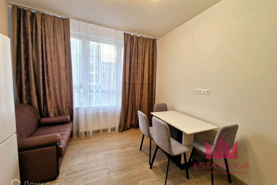Сдаётся 2-комнатная квартира, 60.8 м²