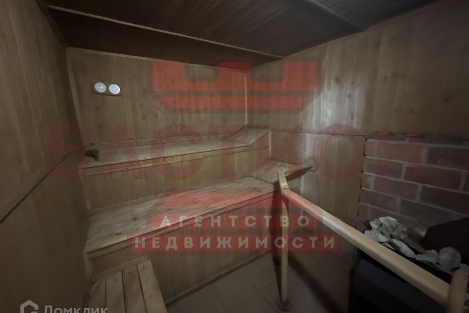 Продаётся 2-этажный дом, 250 м²