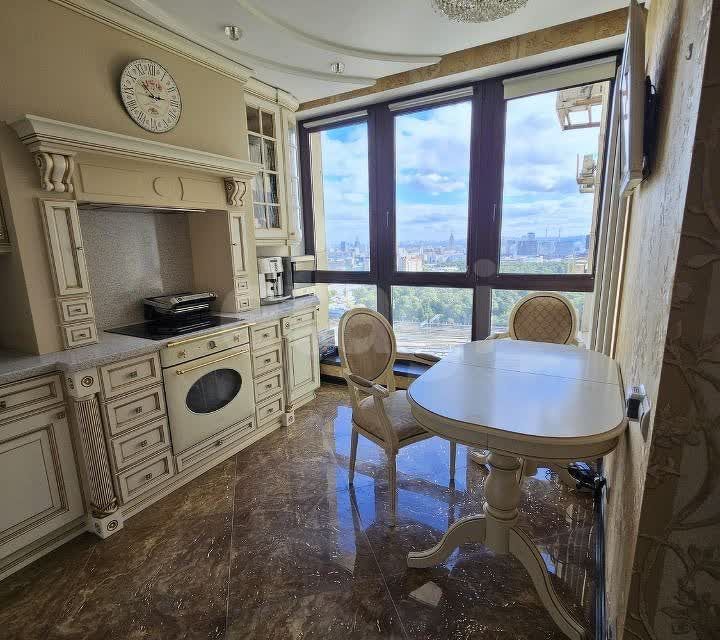 Продаётся 2-комнатная квартира, 55 м²