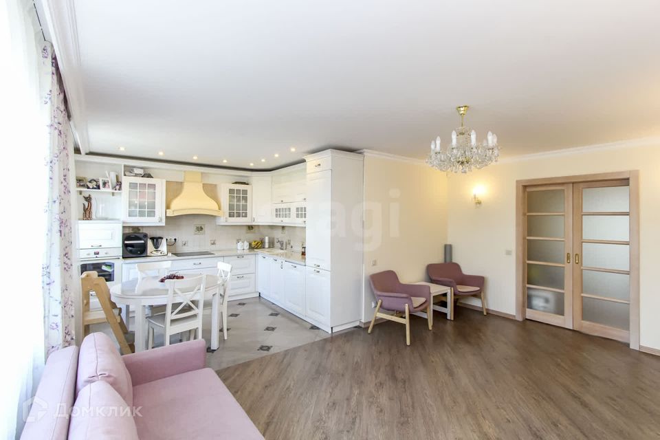 Продаётся 3-комнатная квартира, 74.9 м²