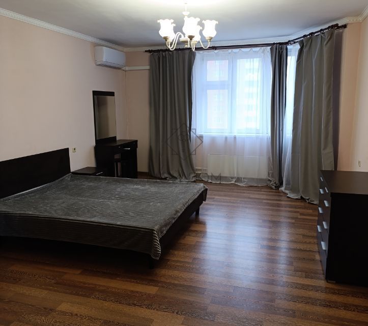 Сдаётся 1-комнатная квартира, 53 м²