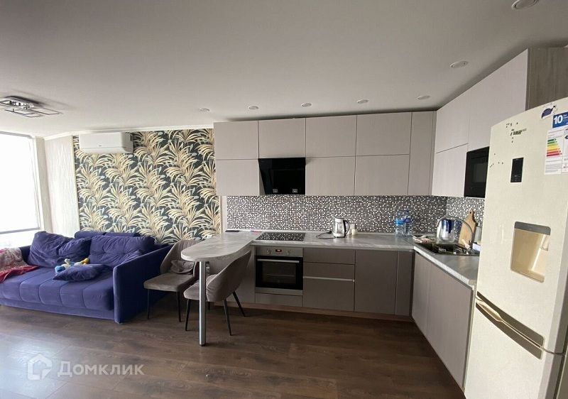 Продаётся 1-комнатная квартира, 60 м²