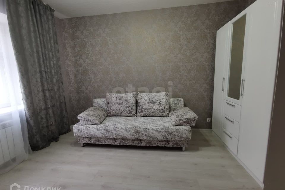 Сдаётся 2-комнатная квартира, 62.8 м²