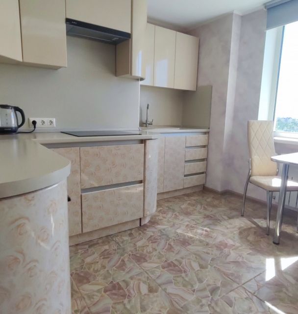 Продаётся 2-комнатная квартира, 64 м²