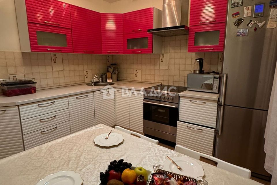 Продаётся 3-комнатная квартира, 77.8 м²