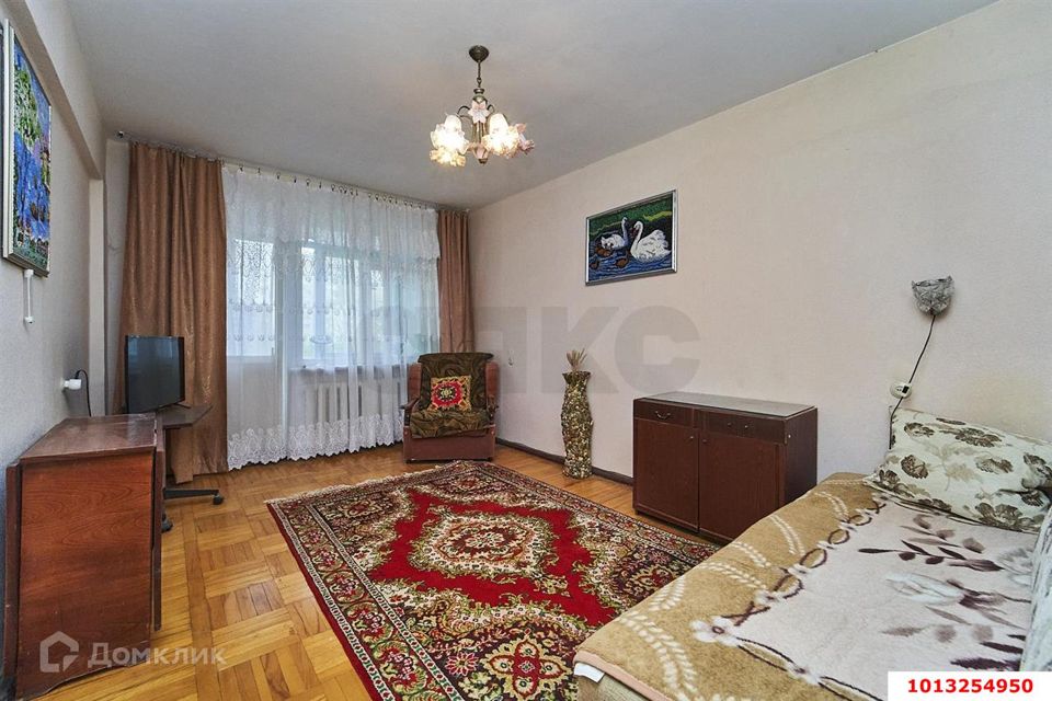 Продаётся 2-комнатная квартира, 47.5 м²