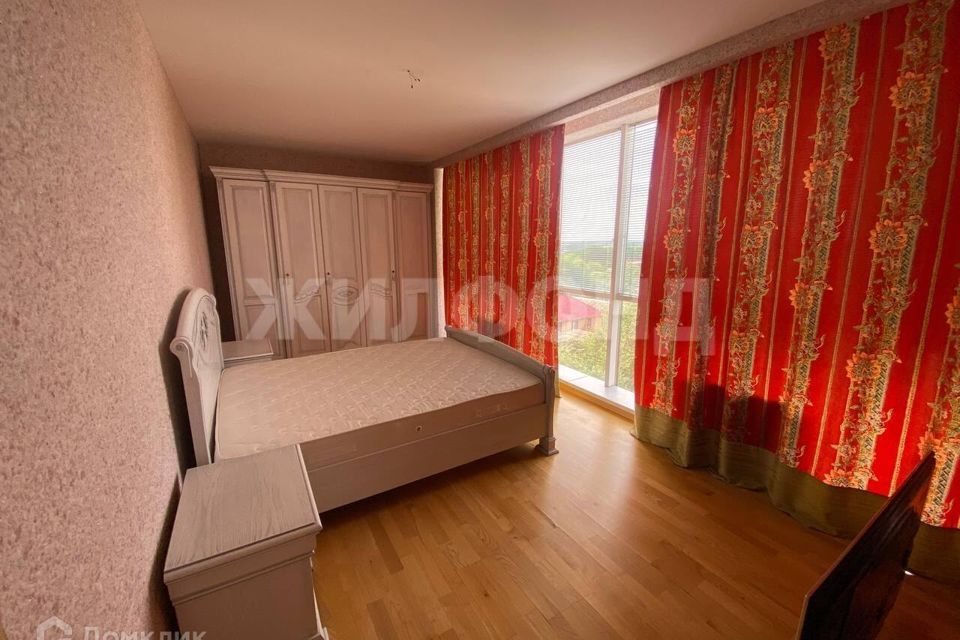 Сдаётся 1-комнатная квартира, 60 м²